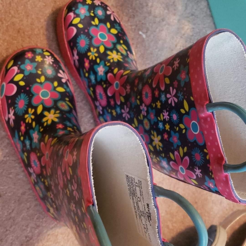 Girls rainboots